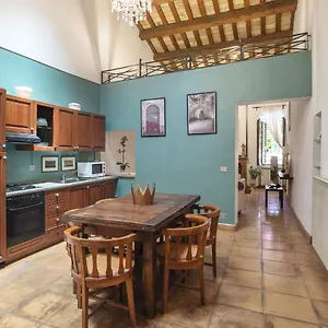 https://monica-6-superior-appartment.it-romehotels.com