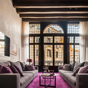 https://palazzo-soranzo-noble-floor-rr.hotelslidodijesolo.com